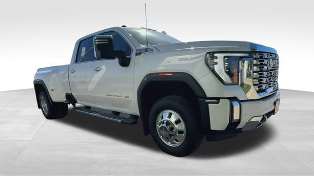 Used 2025 GMC Sierra 3500HD Denali with VIN 1GT4UWEY6SF129691 for sale in Stuart, IA