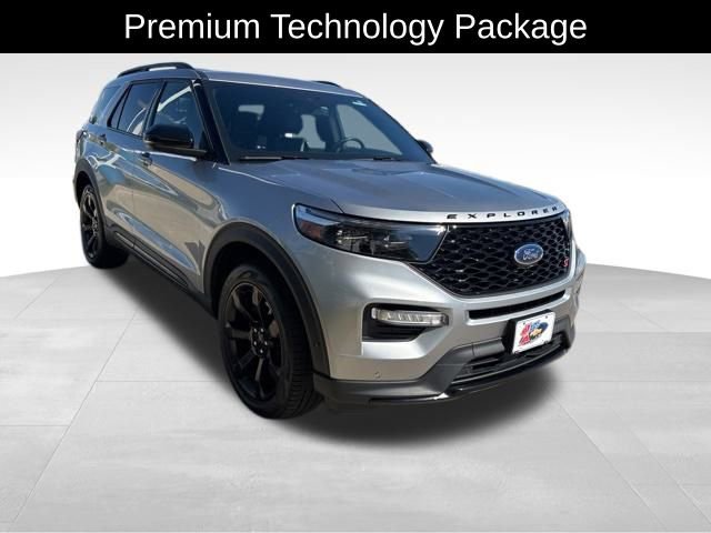 2021 Ford Explorer ST photo 3