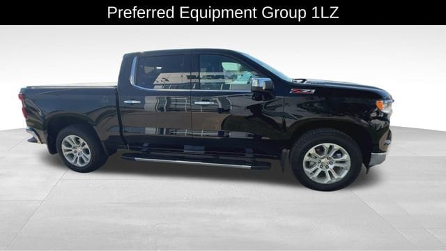 Used 2023 Chevrolet Silverado 1500 LTZ with VIN 1GCUDGE85PZ210225 for sale in Stuart, IA