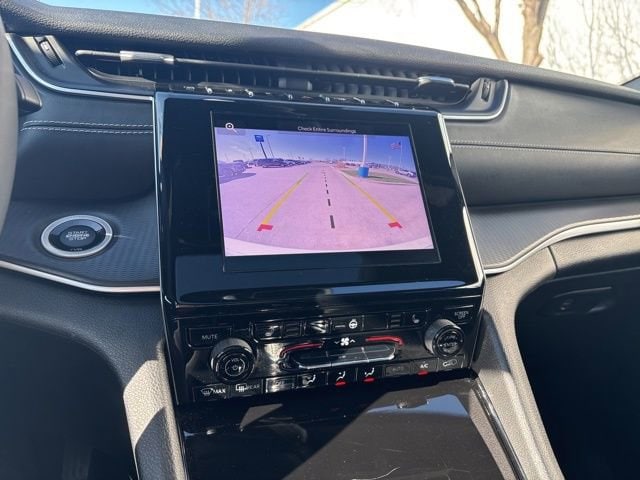 2023 Jeep Grand Cherokee Altitude - Photo 18