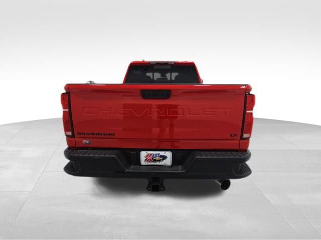 2026 Chevrolet Silverado 3500HD LT photo 3