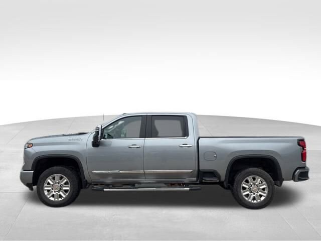 2025 Chevrolet Silverado 2500HD High Country photo 4