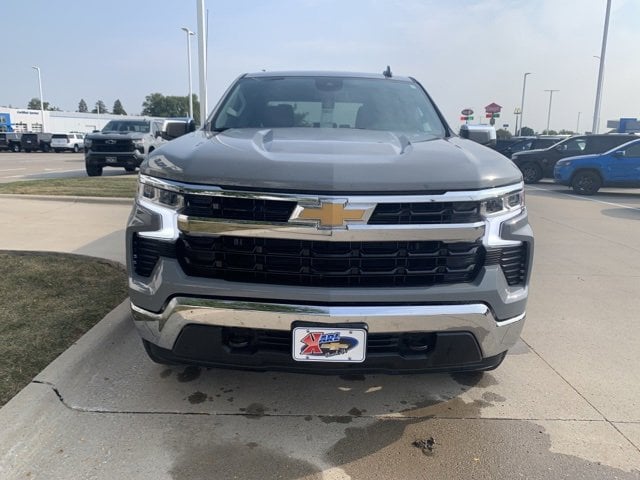 Used 2024 Chevrolet Silverado 1500 LT with VIN 1GCUDDED0RZ147775 for sale in Stuart, IA