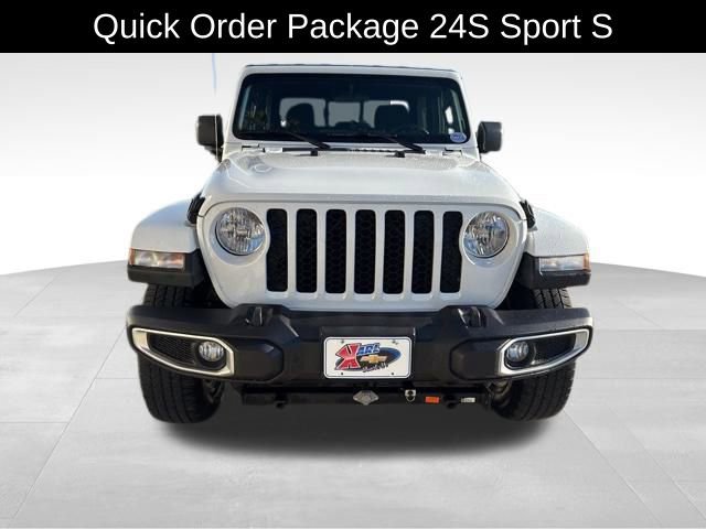 2022 Jeep Gladiator Sport S photo 2