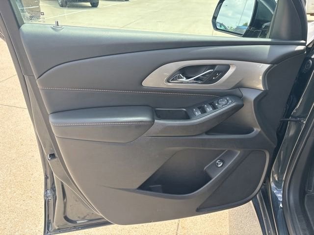 2021 Chevrolet Traverse 1LT - Photo 13