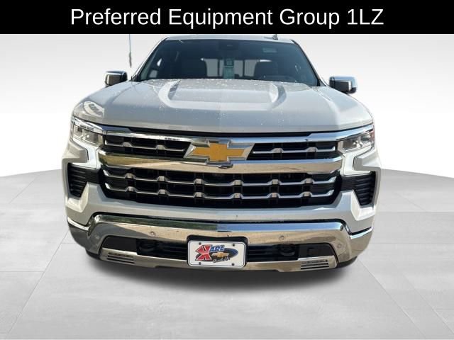 2023 Chevrolet Silverado 1500 LTZ photo 2