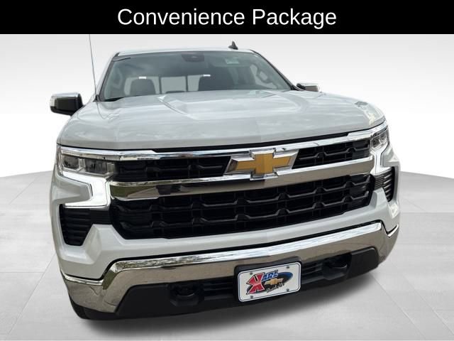 2023 Chevrolet Silverado 1500 LT photo 2