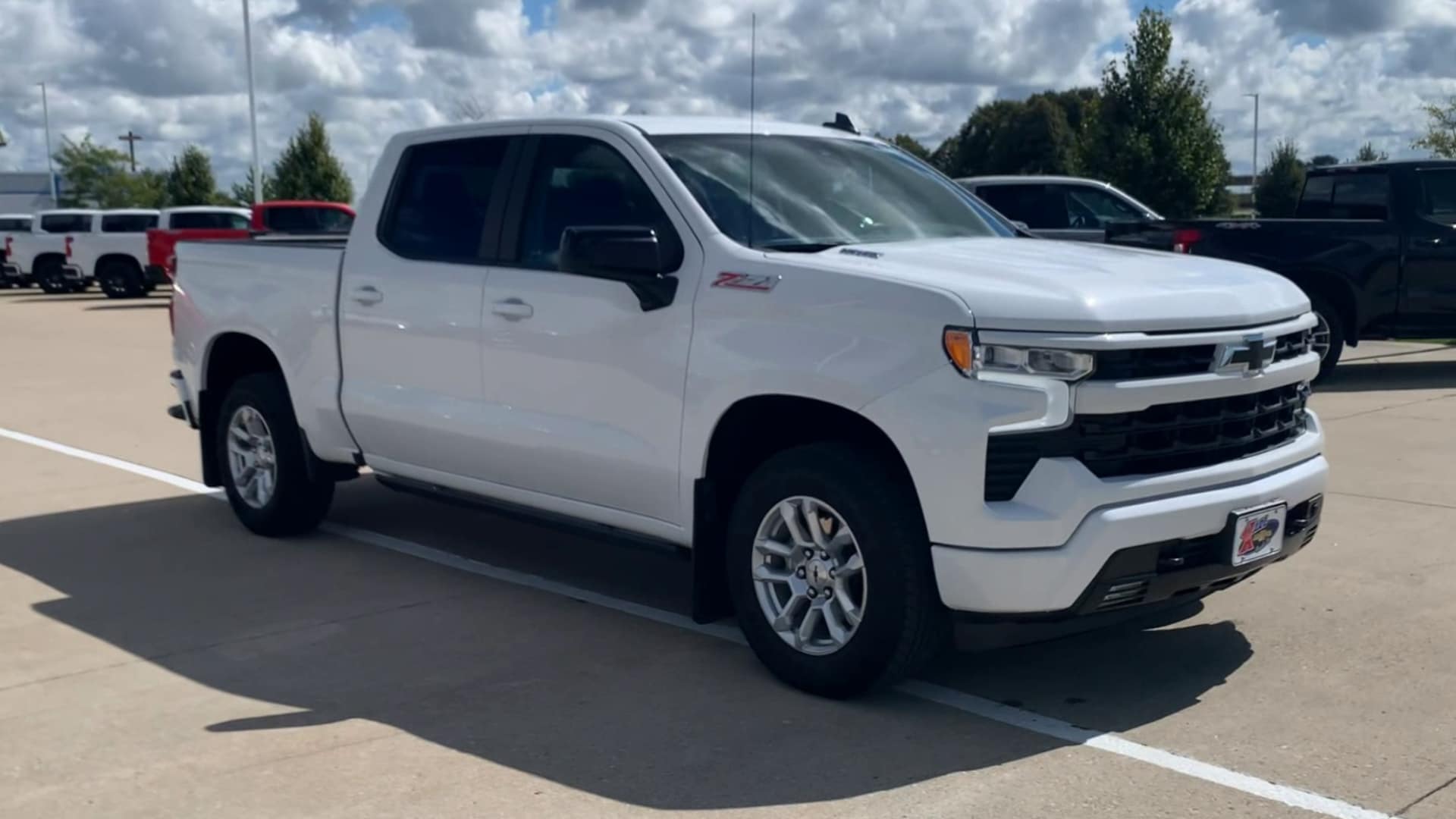 Used 2023 Chevrolet Silverado 1500 RST with VIN 1GCUDEE84PZ135151 for sale in Stuart, IA