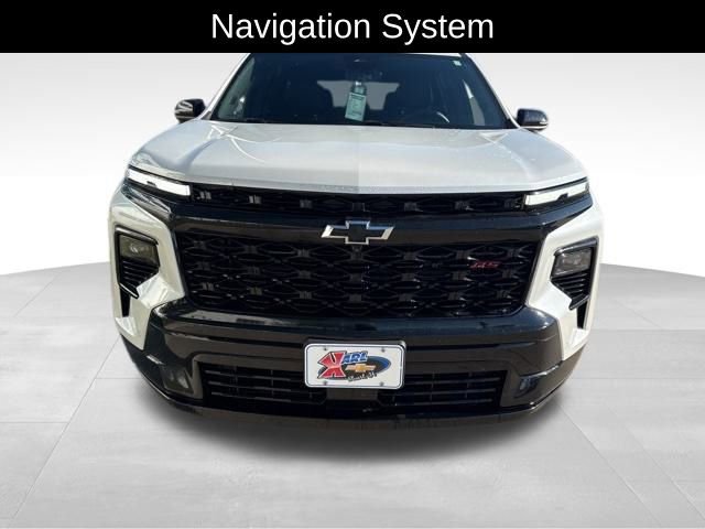 2024 Chevrolet Traverse RS photo 2