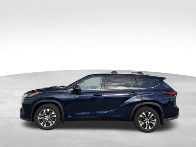 2021 Toyota Highlander Hybrid XLE photo 4