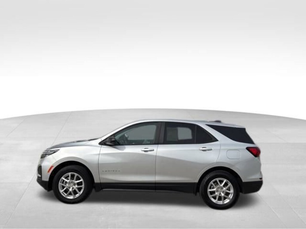 Used 2022 Chevrolet Equinox LS SUV