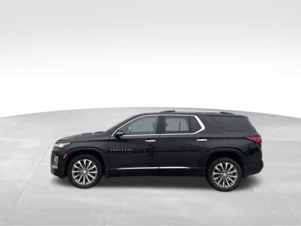 Used 2023 Chevrolet Traverse Premier SUV