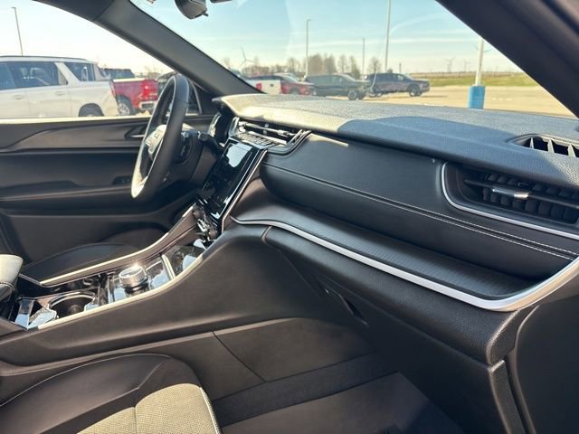 2023 Jeep Grand Cherokee Altitude - Photo 24