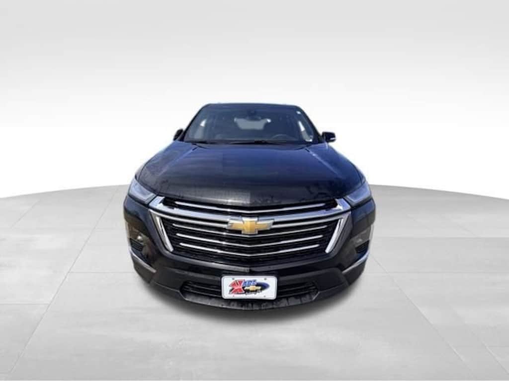 Used 2023 Chevrolet Traverse LT Cloth SUV