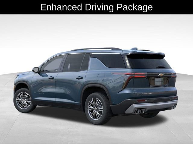 2025 Chevrolet Traverse photo 3