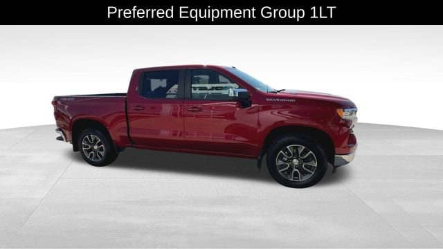Used 2024 Chevrolet Silverado 1500 LT with VIN 1GCUDDE8XRZ205538 for sale in Stuart, IA