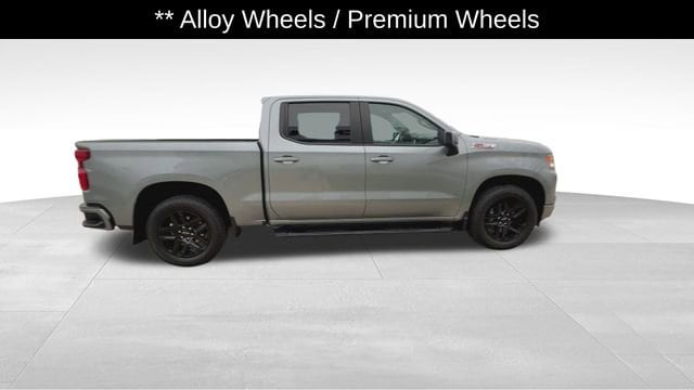 Used 2024 Chevrolet Silverado 1500 RST with VIN 1GCUDEE81RZ226199 for sale in Stuart, IA