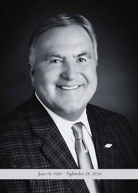 Staff member CARL MOYER from ID_b48555d68ce7