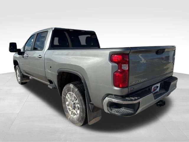 2024 Chevrolet Silverado 2500HD LT photo 3
