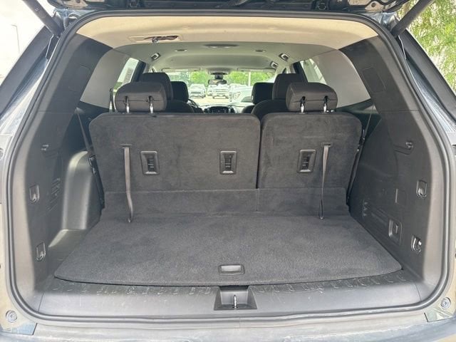2021 Chevrolet Traverse 1LT - Photo 24