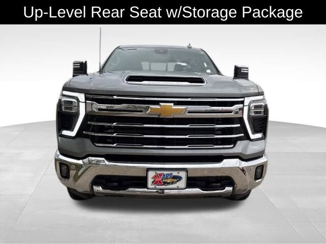 2024 Chevrolet Silverado 2500HD LTZ photo 2