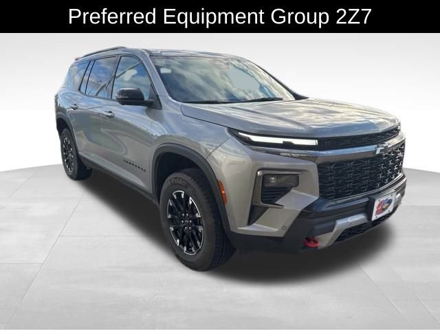 2024 Chevrolet Traverse Z71 photo 2