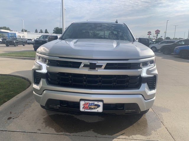 Used 2022 Chevrolet Silverado 1500 RST with VIN 1GCUDEED8NZ554517 for sale in Stuart, IA