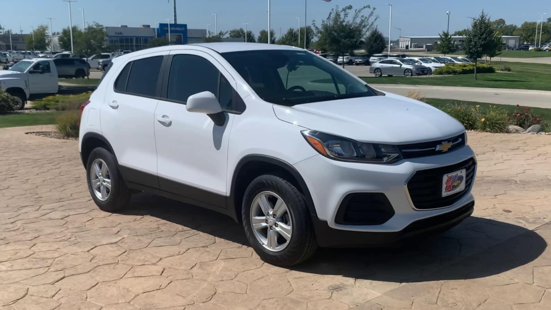 Used 2021 Chevrolet Trax LS with VIN KL7CJNSB6MB302907 for sale in Stuart, IA