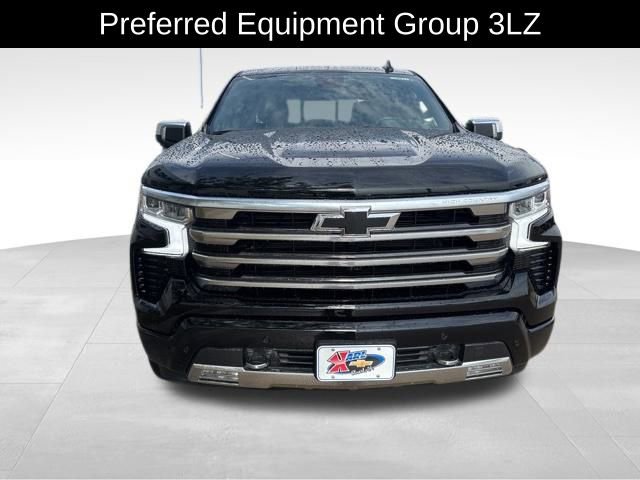 2024 Chevrolet Silverado 1500 High Country photo 2