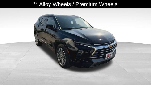 Used 2024 Chevrolet Blazer Premier with VIN 3GNKBLRS8RS131134 for sale in Stuart, IA