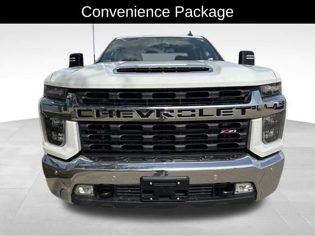 2020 Chevrolet Silverado 2500HD LT photo 3