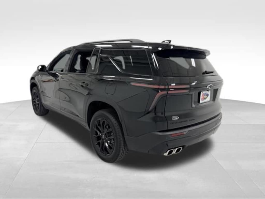 Used 2024 Chevrolet Traverse LT SUV