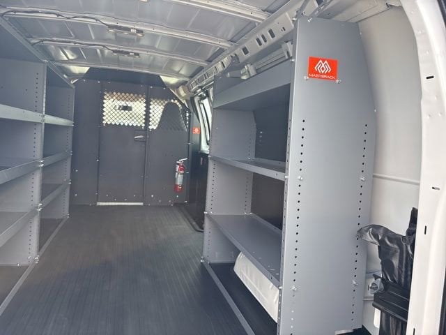 2026 Chevrolet Express Cargo Work Van - Photo 25