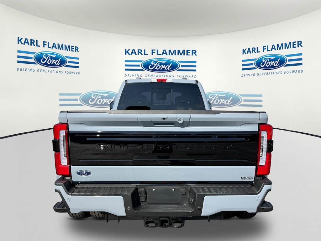New 2026 Ford Super Duty F-350 DRW Platinum Truck Crew Cab