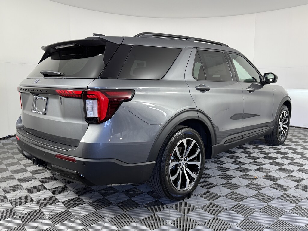 New 2026 Ford Explorer ST-Line SUV