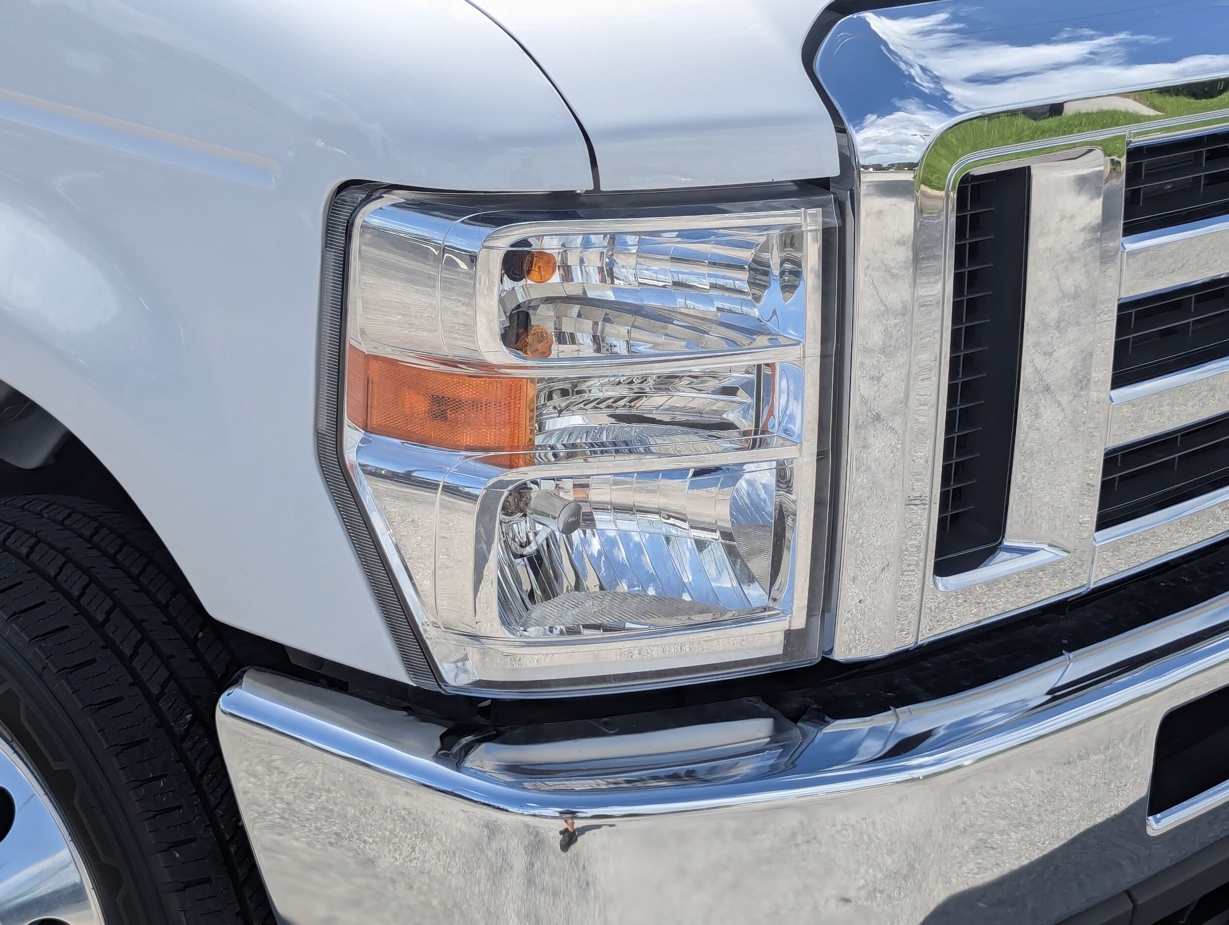 2025 Ford E-Series Cutaway Base - Photo 9