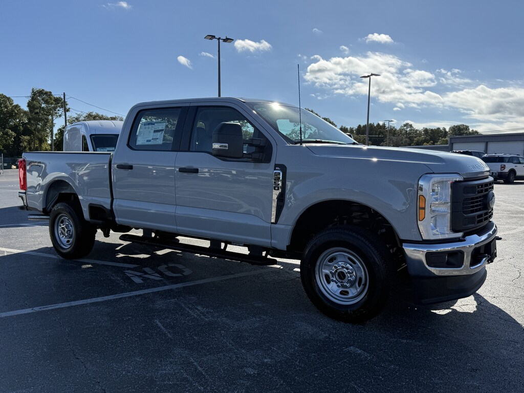 New 2026 Ford Super Duty F-250 SRW XL Truck Crew Cab