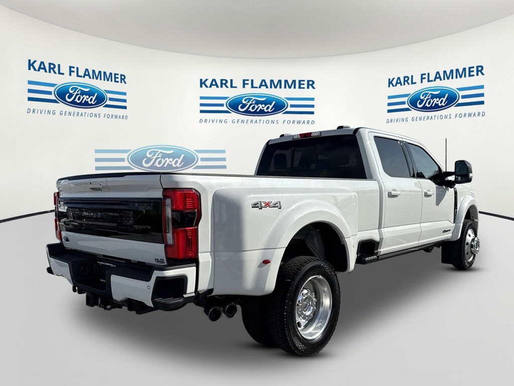 New 2026 Ford Super Duty F-450 DRW Platinum Truck Crew Cab