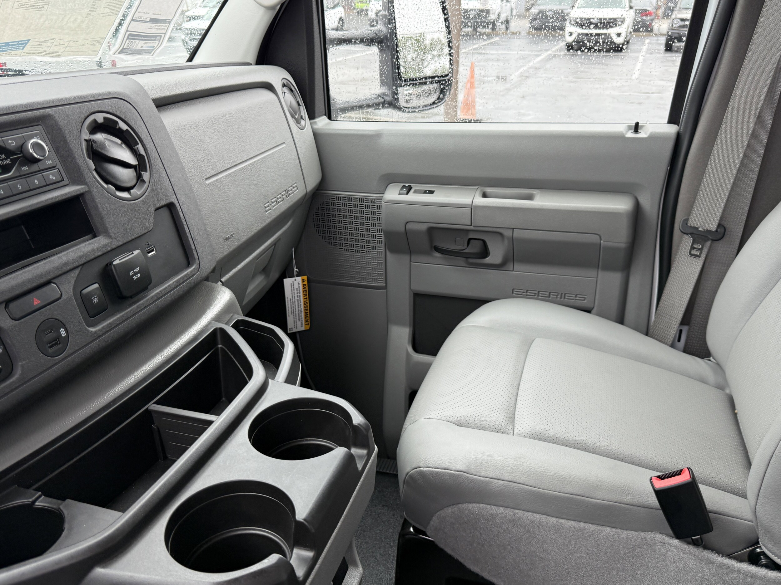 2026 Ford E-Series Cutaway Base - Photo 13