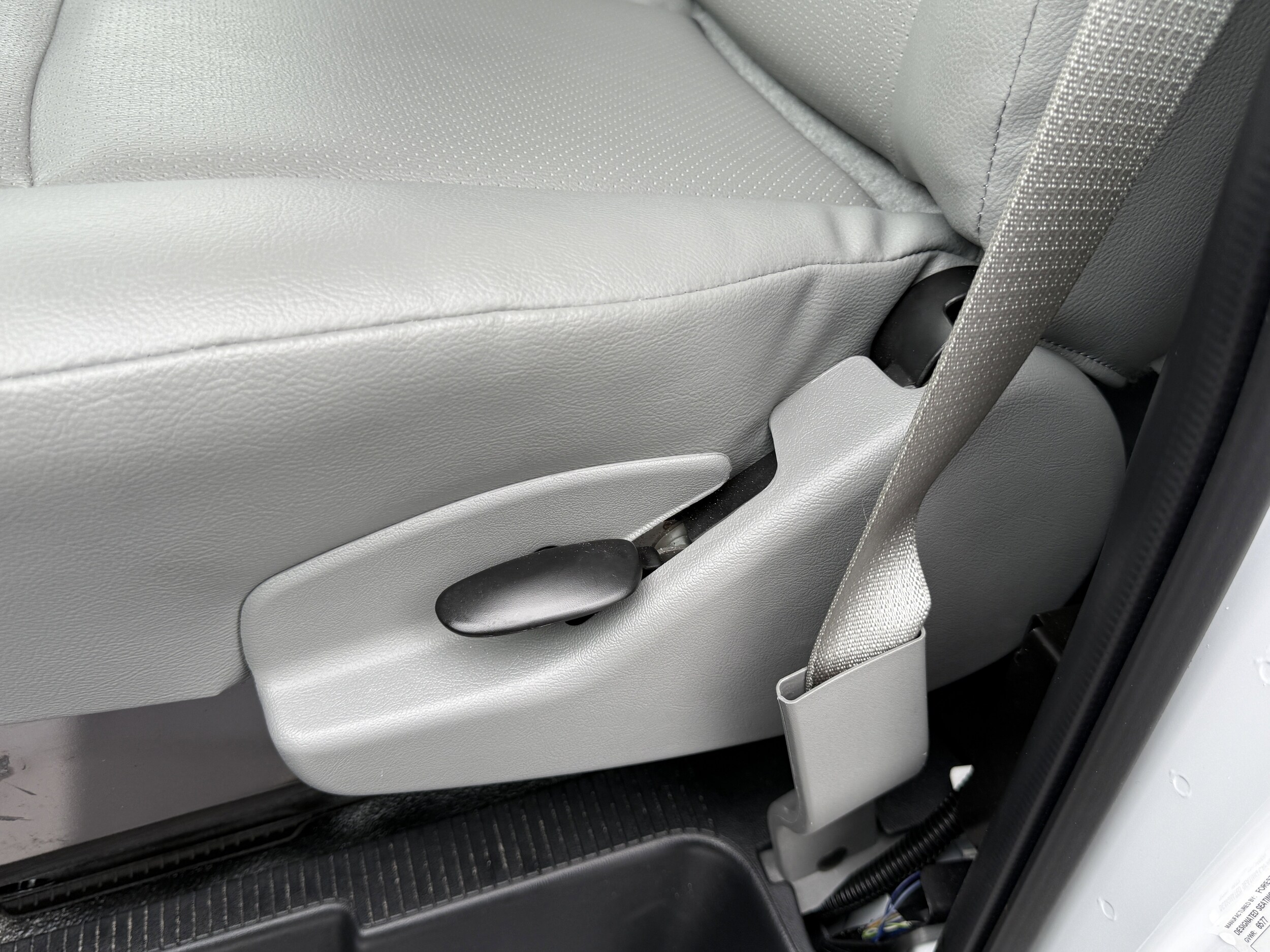 2026 Ford E-Series Cutaway Base - Photo 16