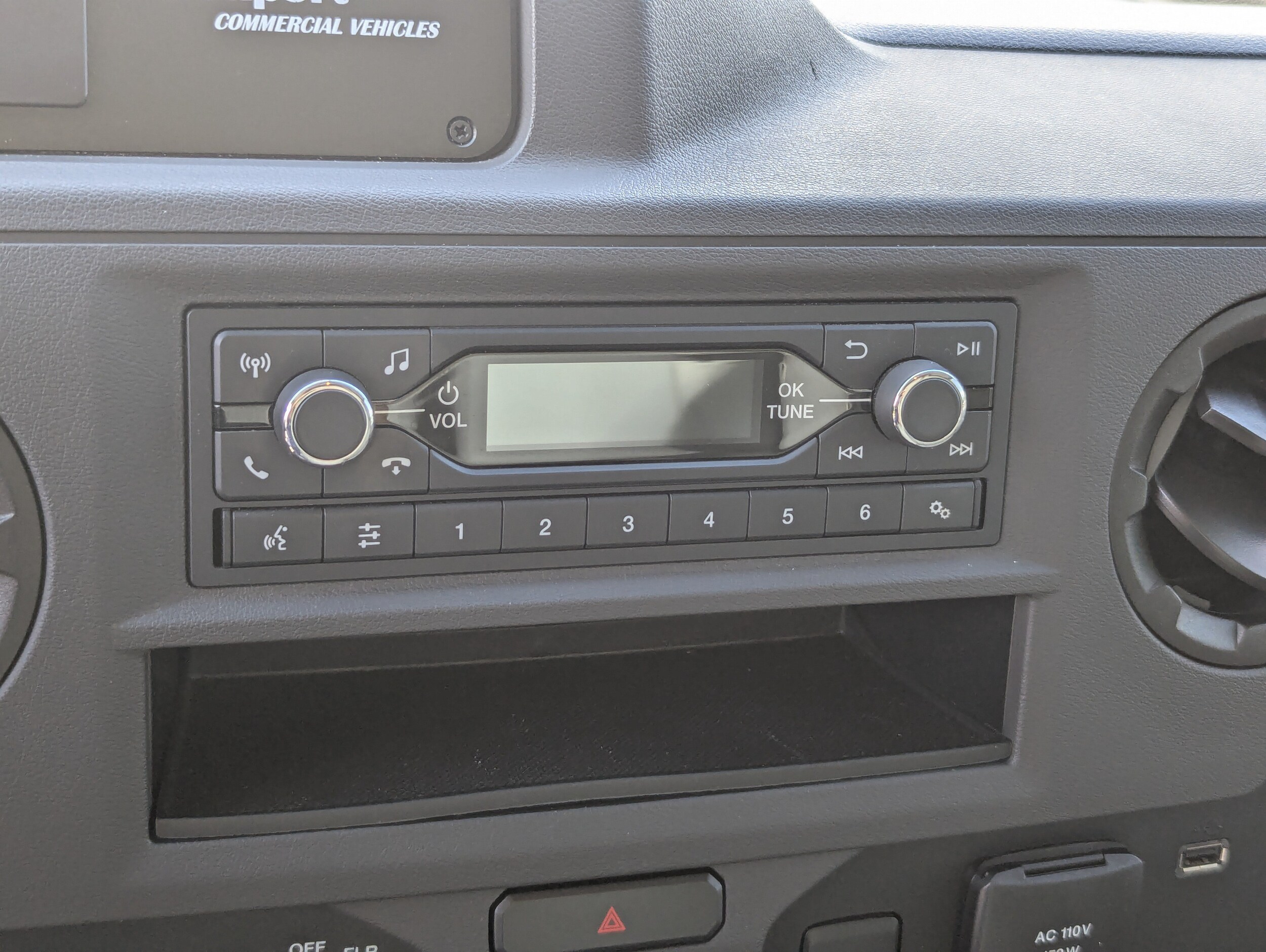 2025 Ford E-Series Cutaway Base - Photo 27
