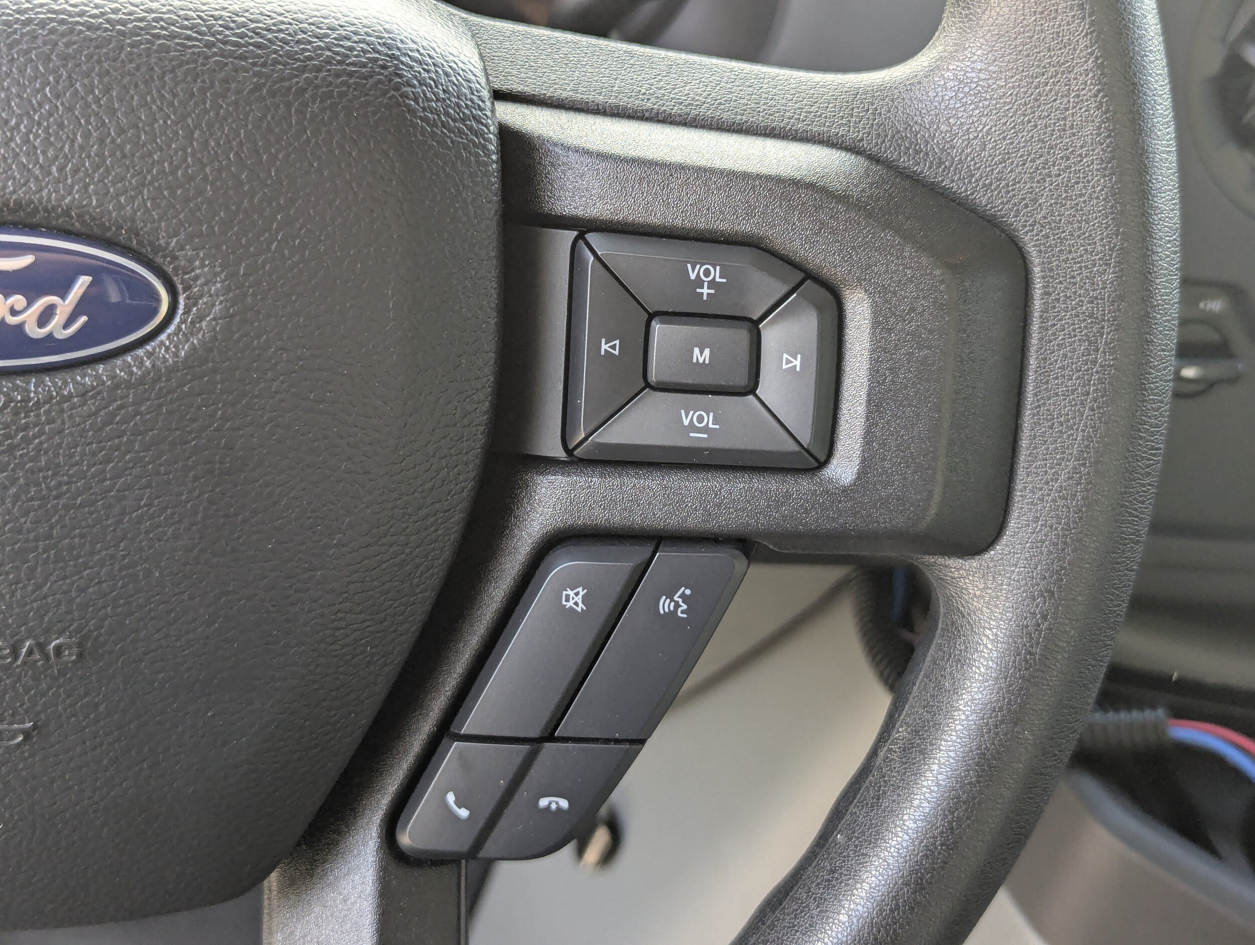 2025 Ford E-Series Cutaway Base - Photo 31
