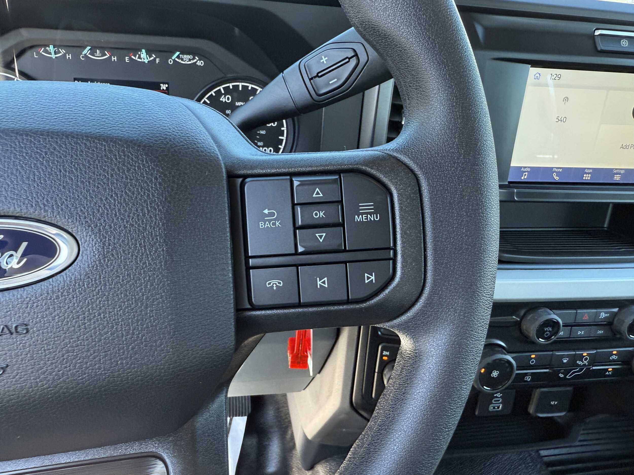 2026 Ford F-550 Super Duty Chassis Cab XL - Photo 25