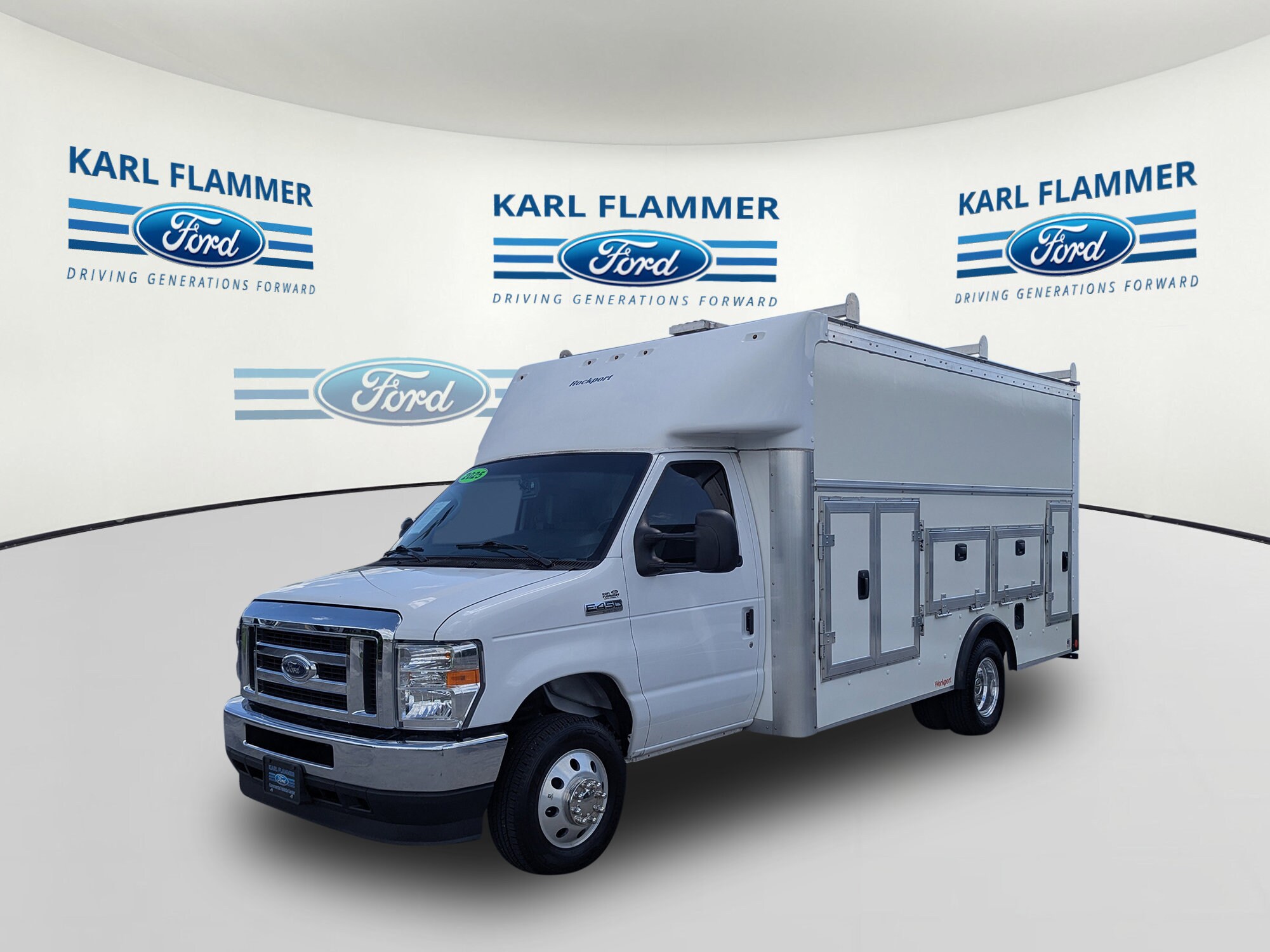 2025 Ford E-Series Cutaway Base - Photo 8