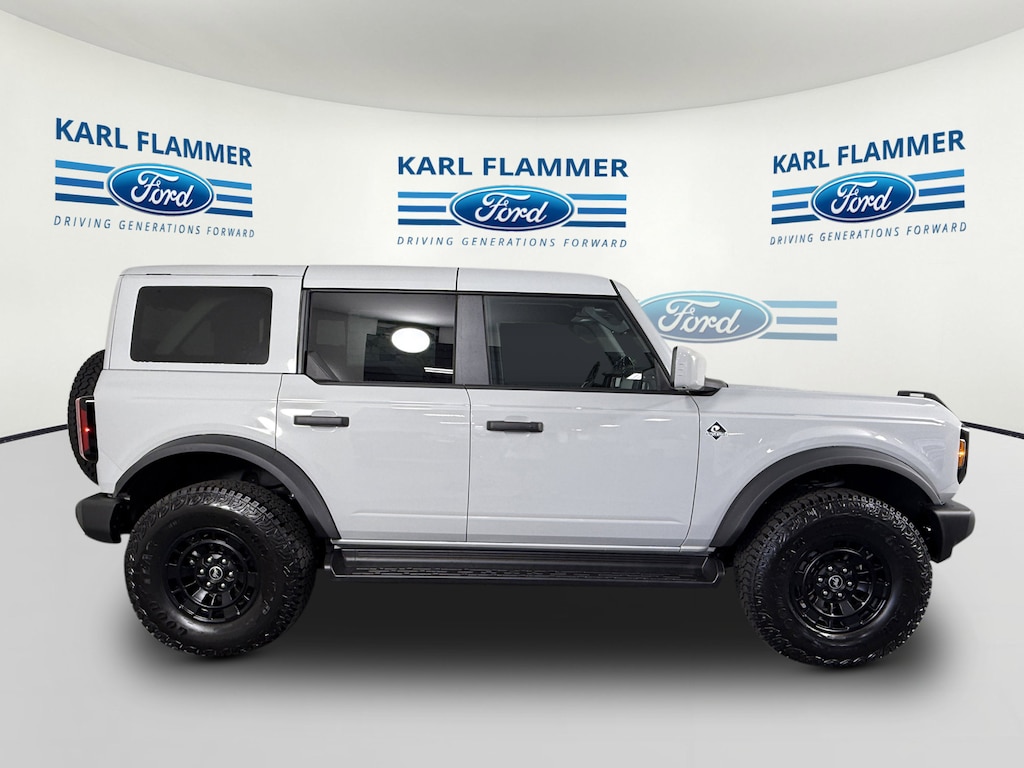 New 2026 Ford Bronco Outer Banks SUV