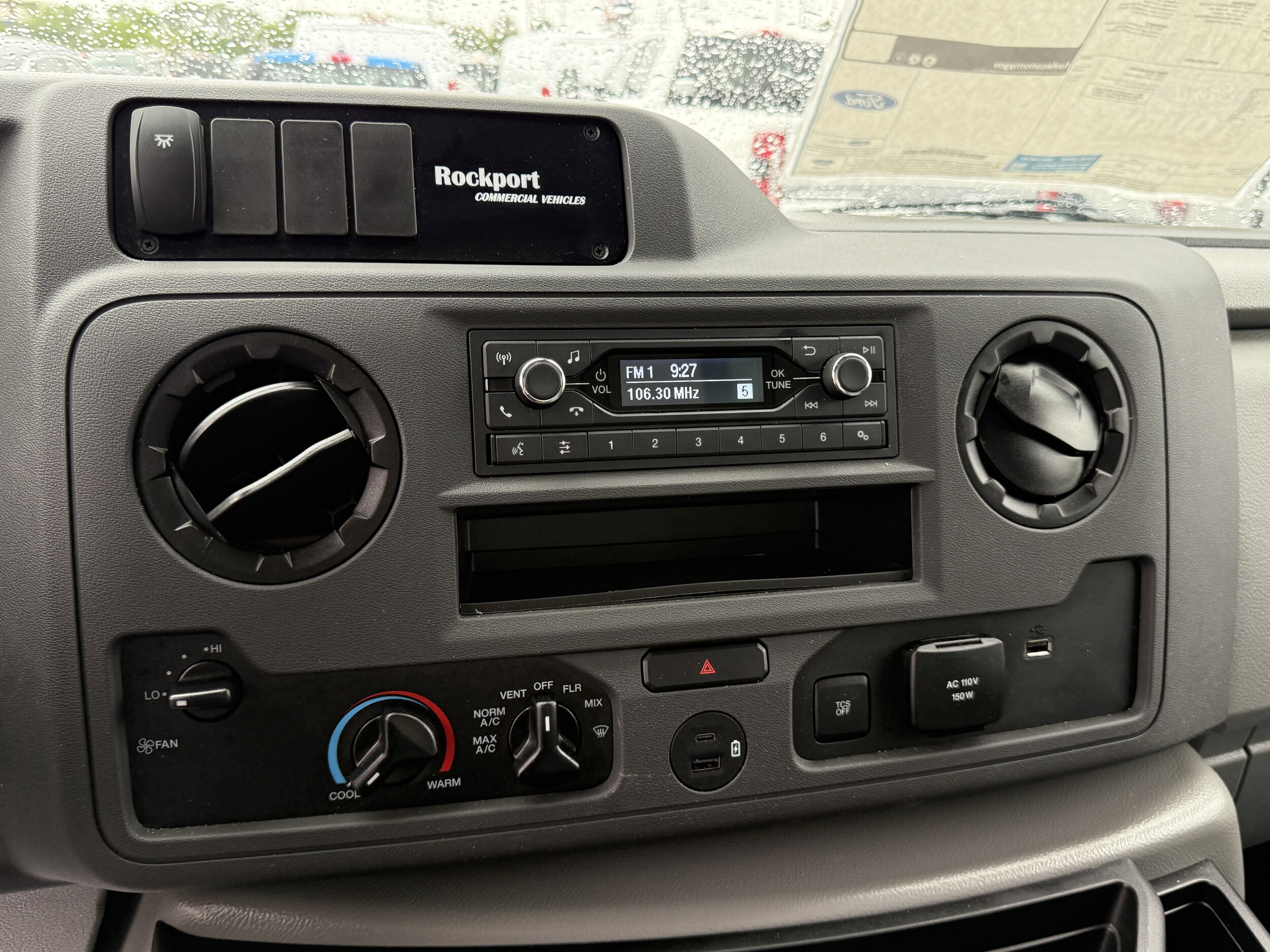 2026 Ford E-Series Cutaway Base - Photo 17