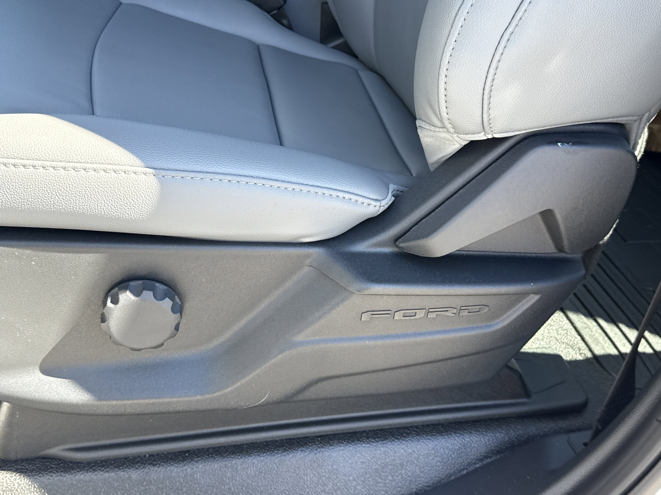 2026 Ford F-550 Super Duty Chassis Cab XL - Photo 18