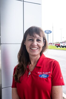 Staff member Lisa Smedley<br> Service Office Manager from 002bfcd63568