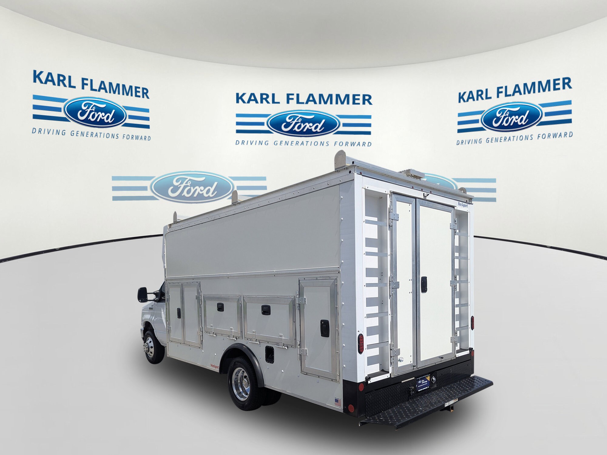 2025 Ford E-Series Cutaway Base - Photo 6