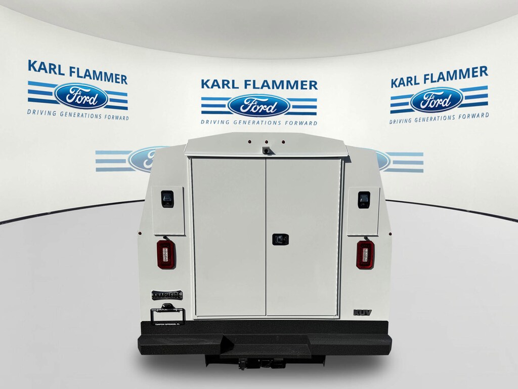 New 2026 Ford E-Series Cutaway E-450 DRW 158 WB Truck